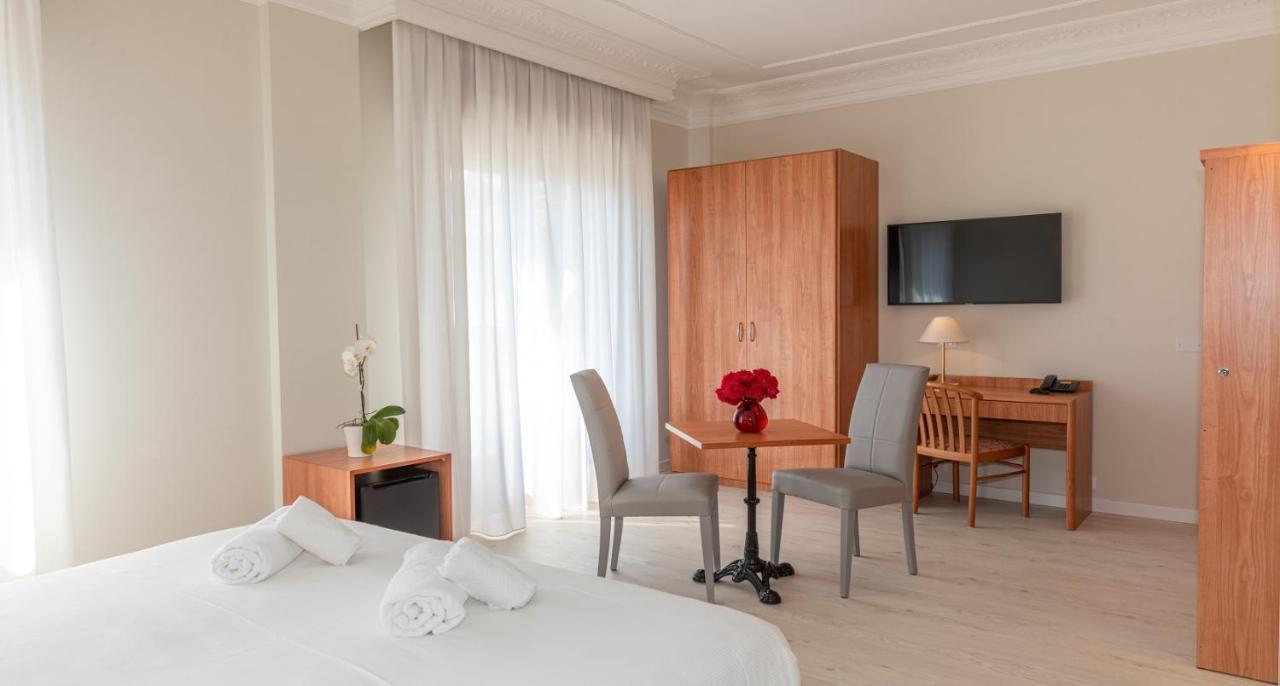 Hotel Smeraldo Лидо-ди-Езоло Экстерьер фото